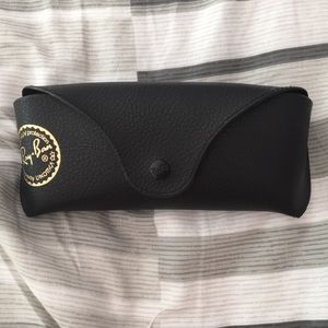 Rayban Case with Cloth